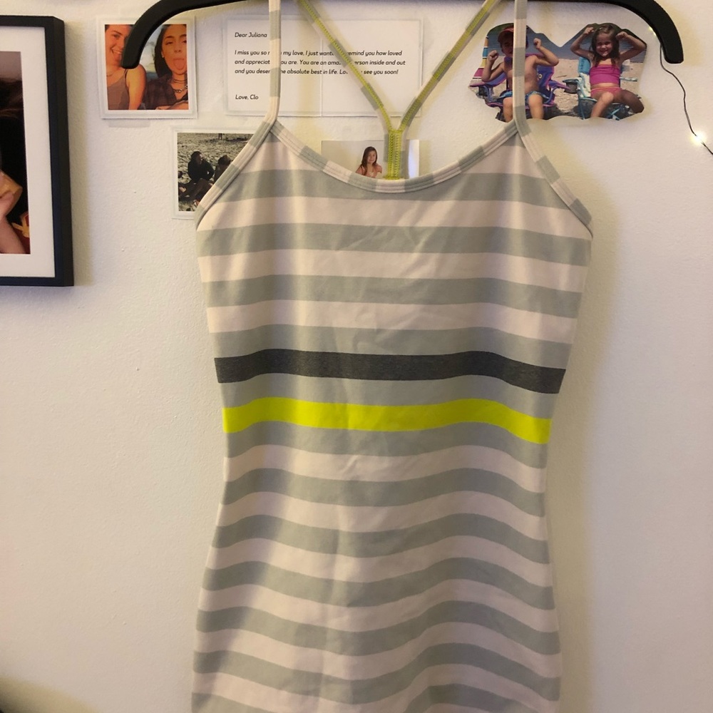 FLASH SALE❗️LULULEMON 🍋 Workout Top